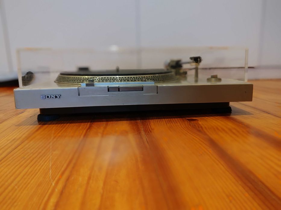 Gira-discos Sony PS-T20 Vintage – para Restauro
