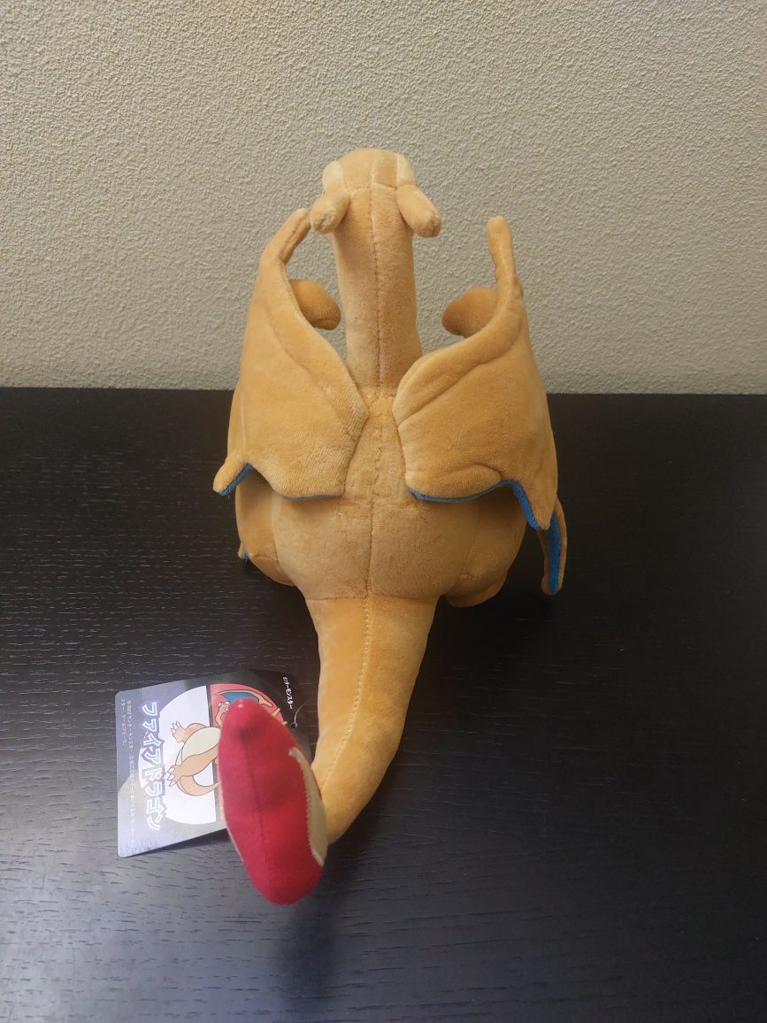 Peluche Pokémon Charizard NOVO