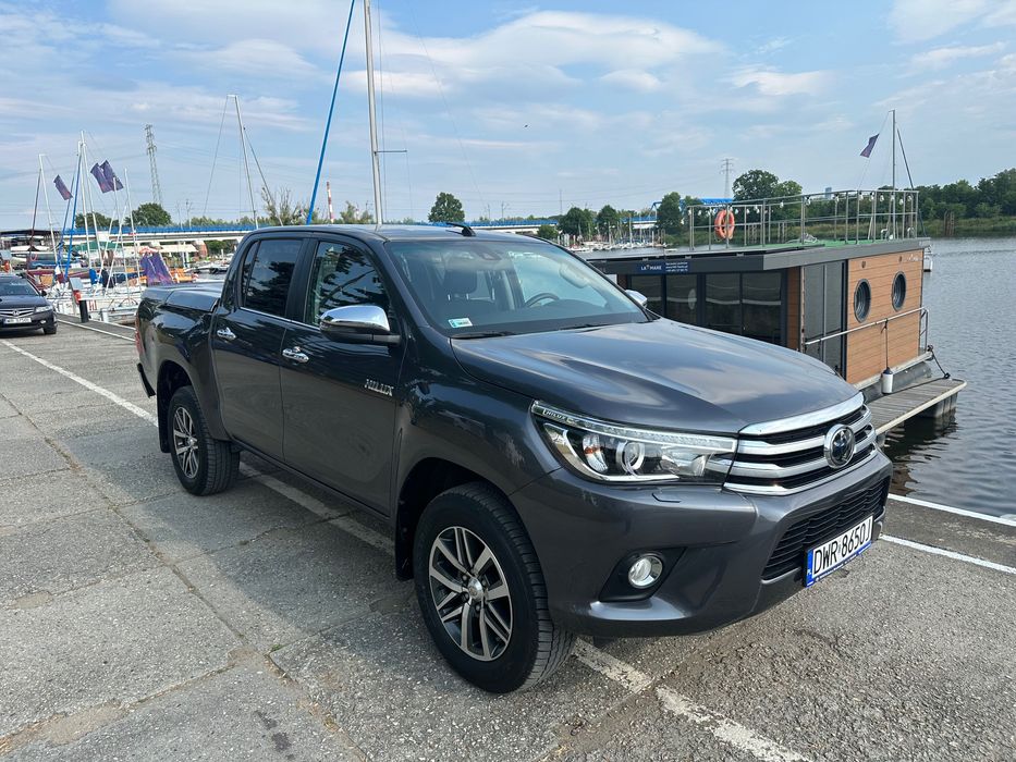 Toyota Hilux, fa VAT 23%