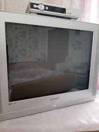 Телевізор Samsung з приставкою Openbox X-800