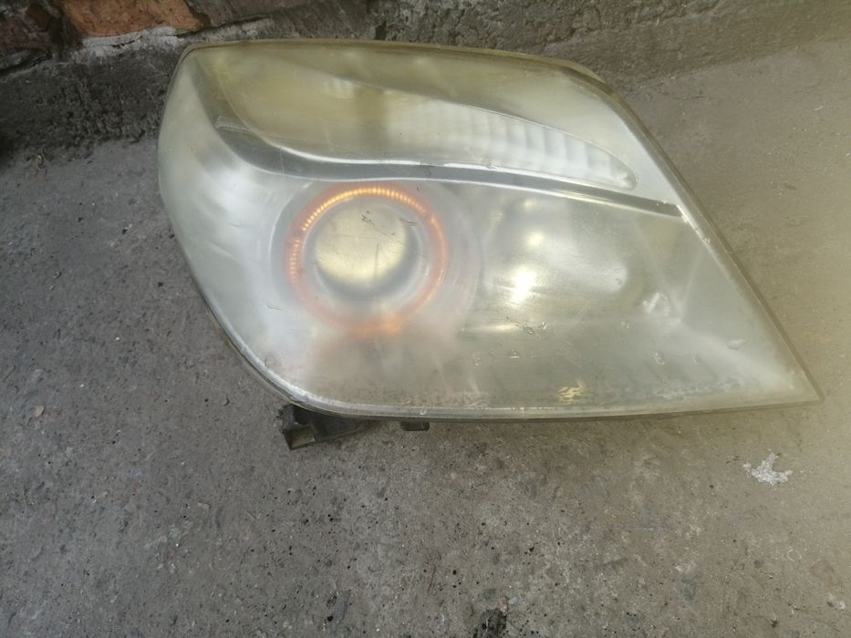 Фара джили мк 2 бу