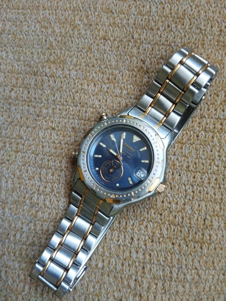 Zegarek Seiko 6M25-6000