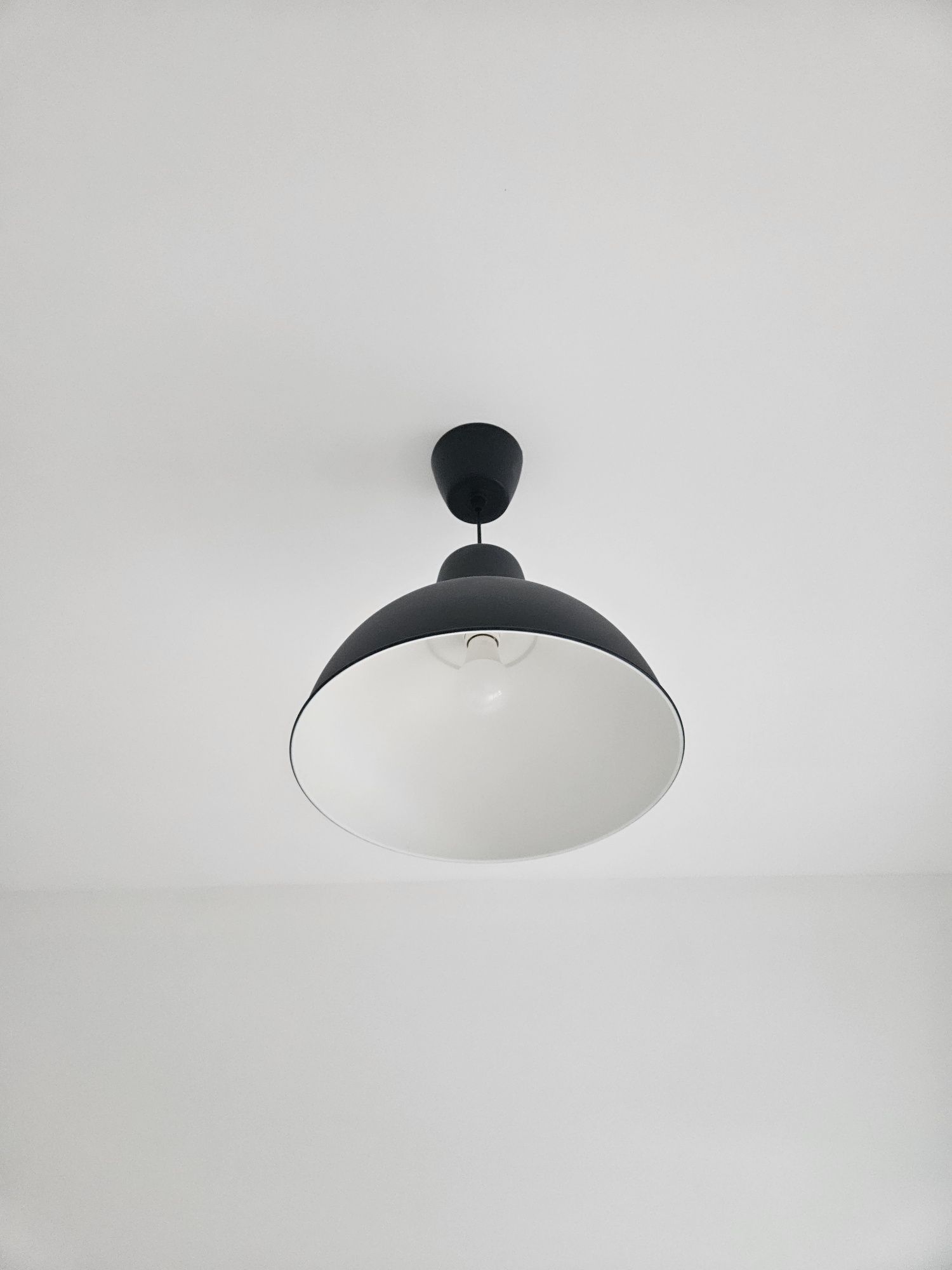 Lampa wisząca ikea skurup czarna