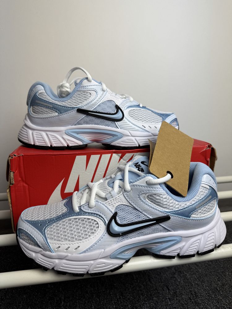 Кросівки Nike V5 RNR