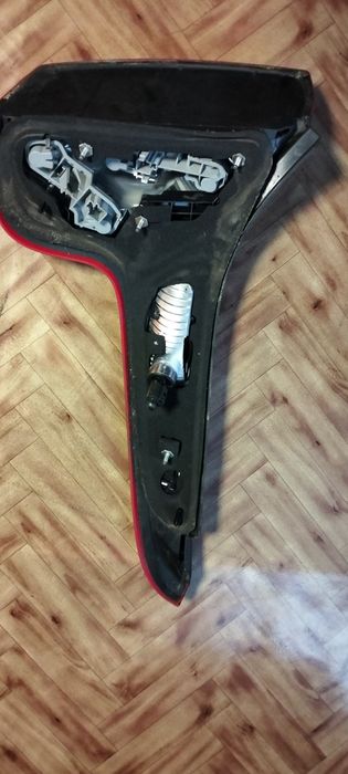 Volvo C 30 lewa tylna lampa