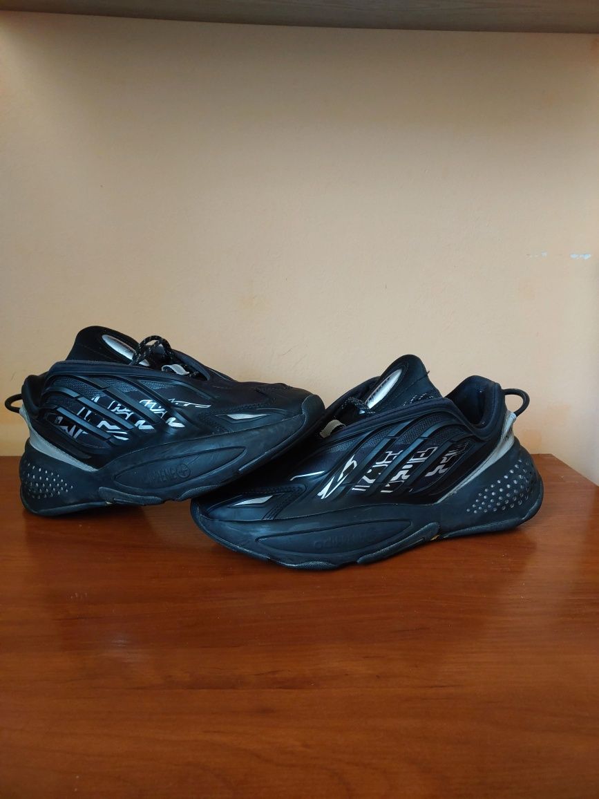 Оригінальні кросівки adidas Ozrah 41 розмір