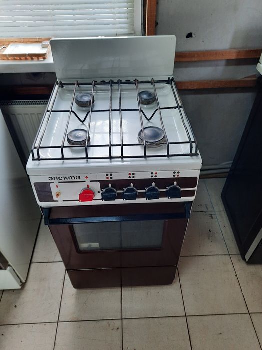 Продам газову плиту