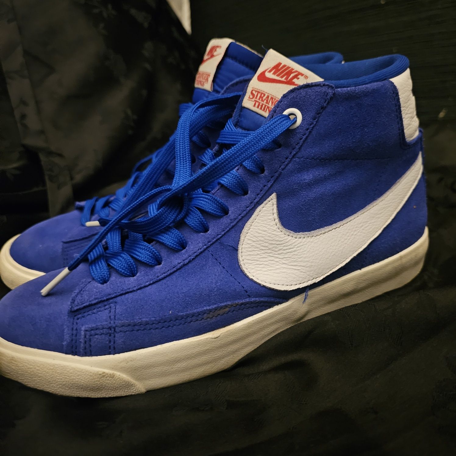 Nike Blazer Stranger Things  rozmiar 40 niebieskie 


See photos for d
