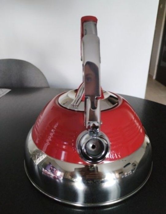 Pykal Czajnik z gwizdkiem do herbaty na kuchenkę 2.6L czerwony okazja