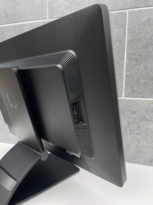 Монітор HP EliteDisplay E241i/24" Full HD/LED/IPS/16:10/60Gz/250 кд/м²