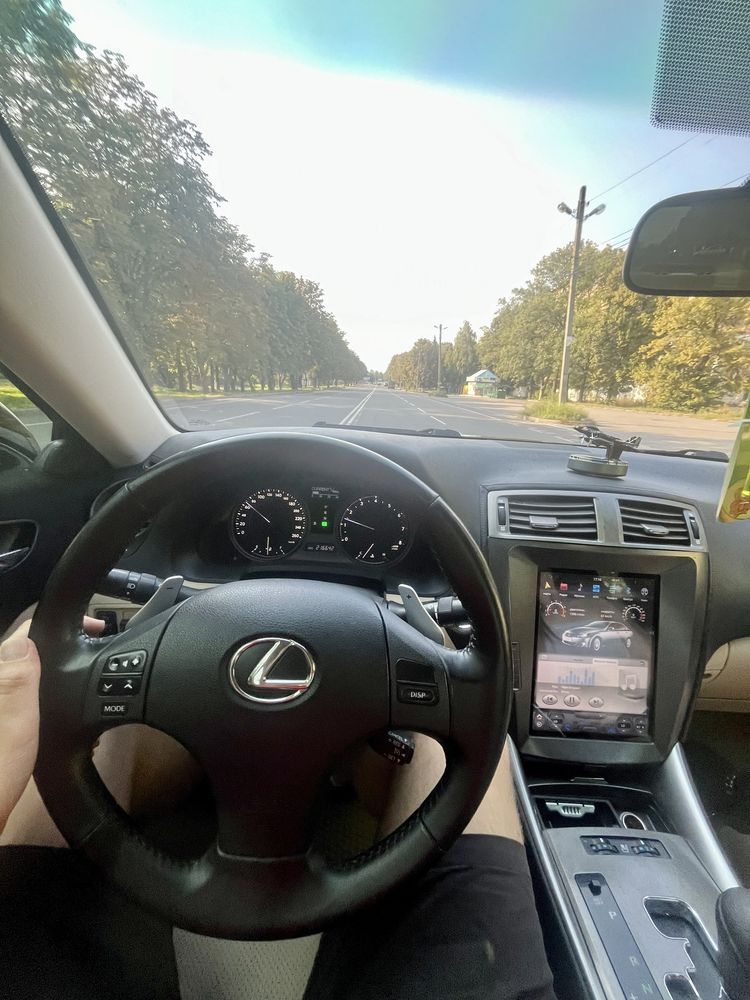 Lexus IS 300.Живий Араб