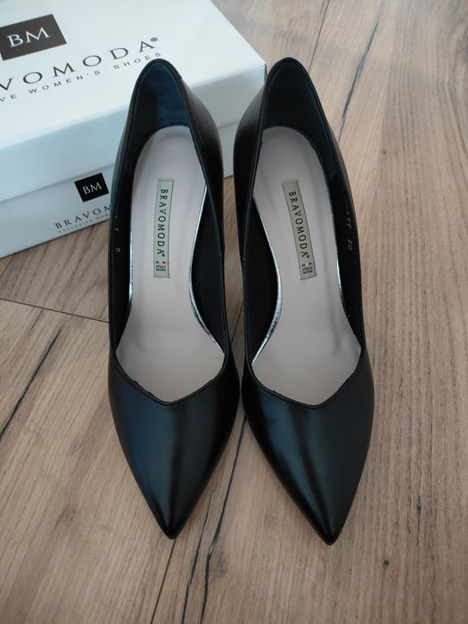 Szpilki Bravomoda r. 38