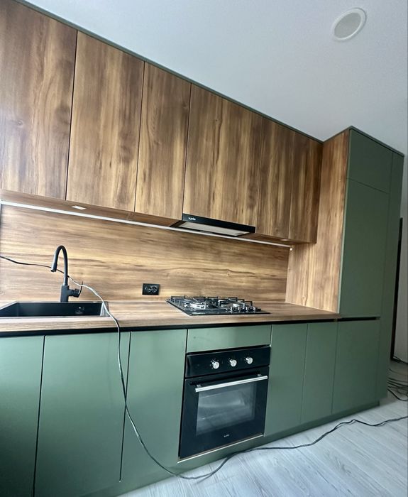 Продається 1км квартира, вул. Тролейбусна, Дружба