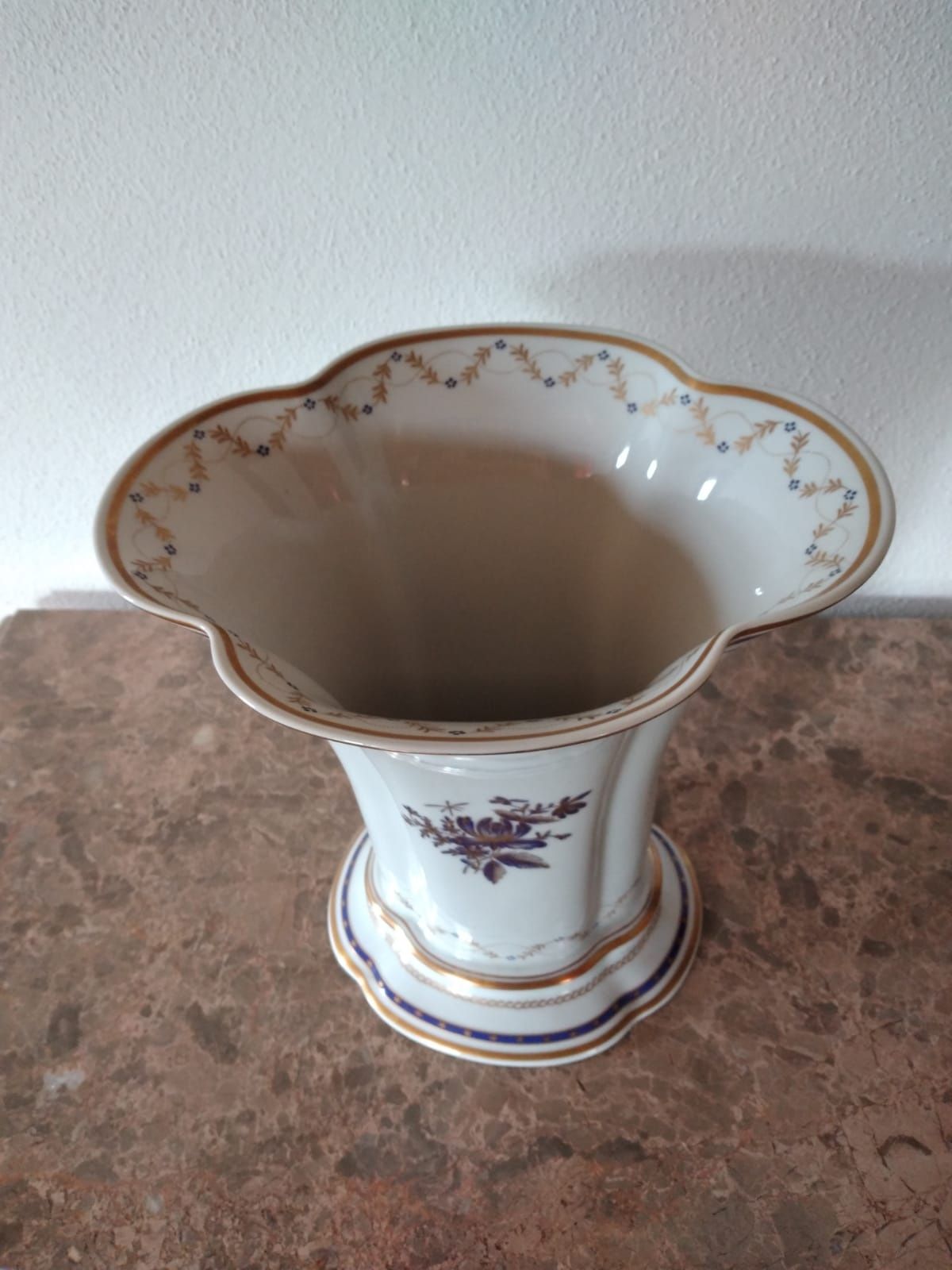 Vaso Eduardo II Fontainebleu, Vista Alegre