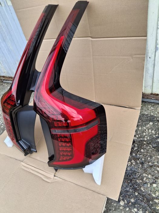 Lampy lampa prawa lewa tylna volvo xc90 II lift