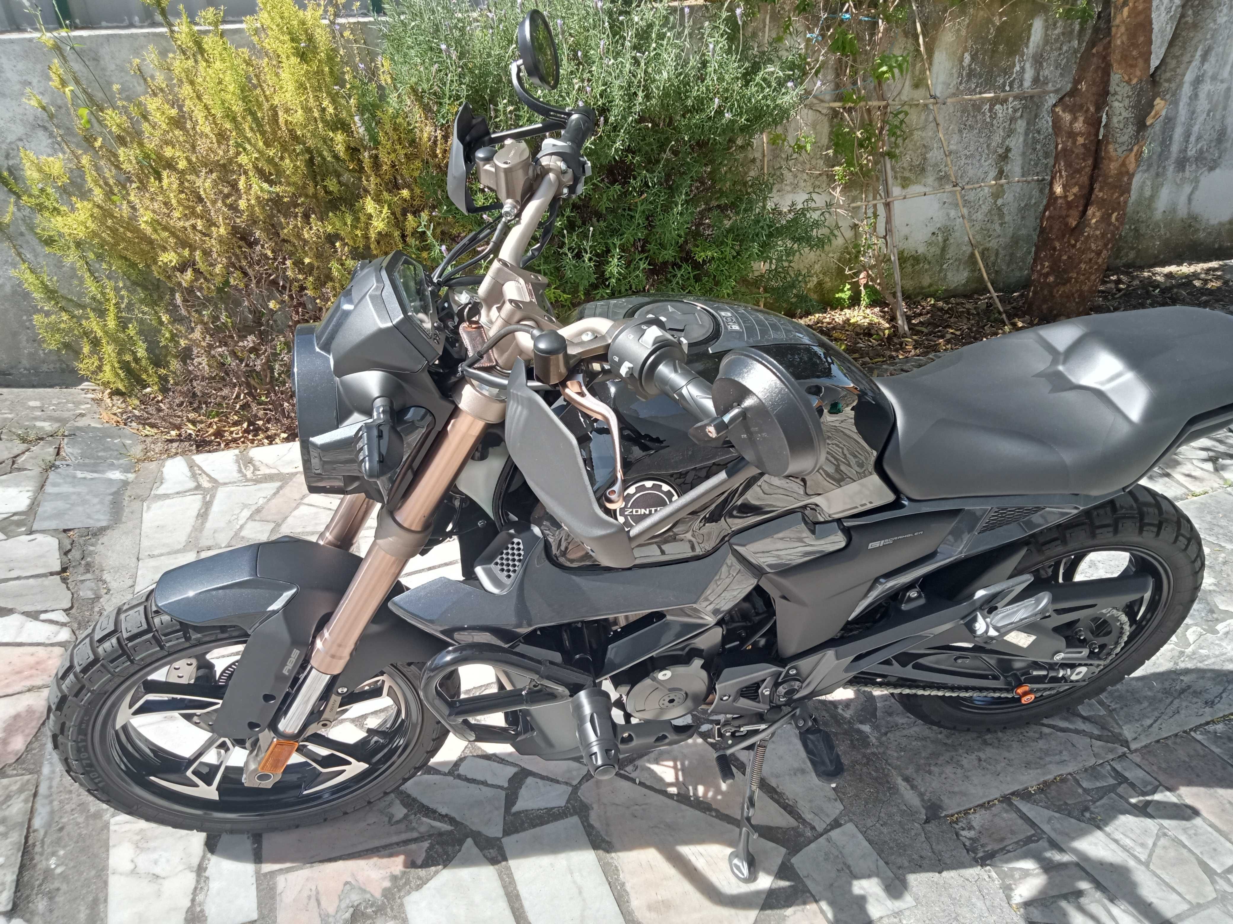 Vendo mota 125G1 Scrambler