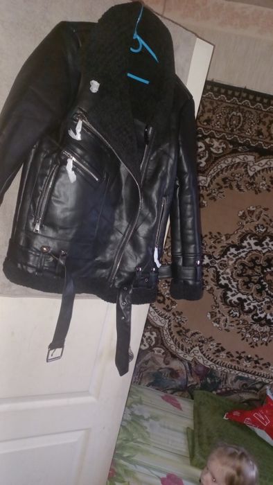 Продам жіночу нову дубленку