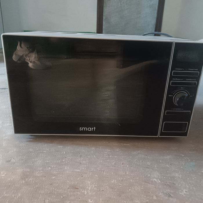 Мікрохвильова піч на запчастини