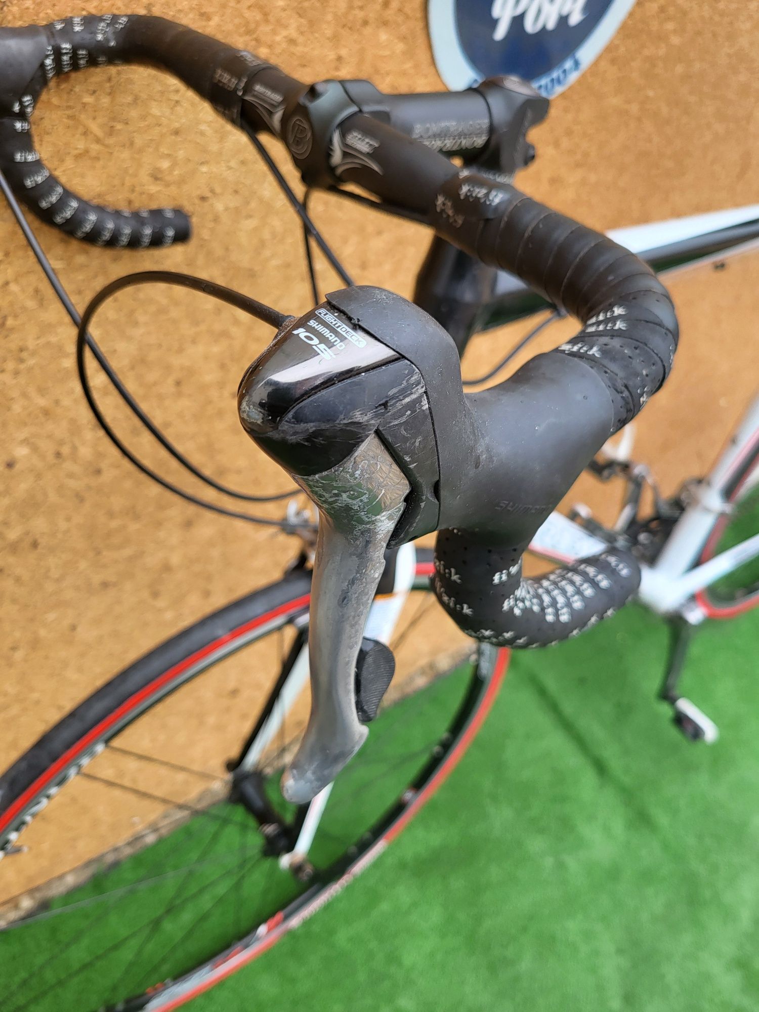 Шосейний велосипед Trek Alpha 1,7 / Shimano 105