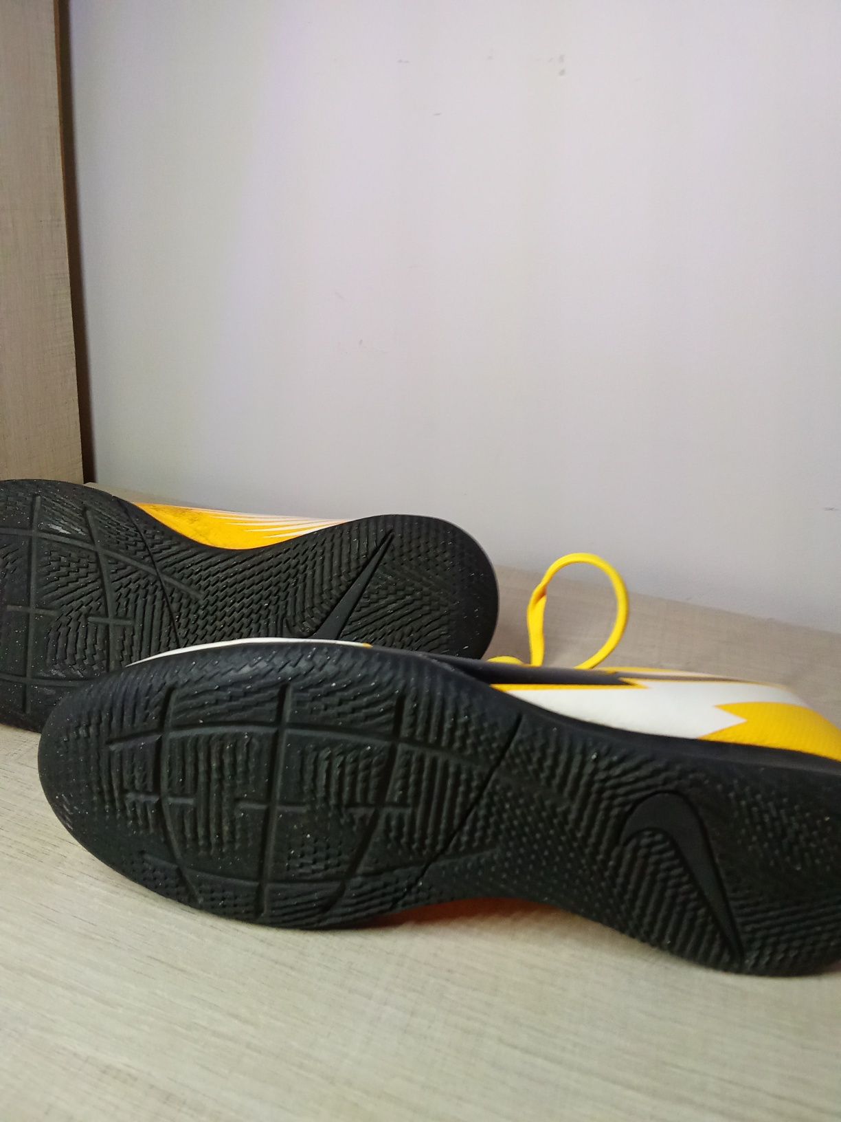 Halówki Nike rozmiar 38