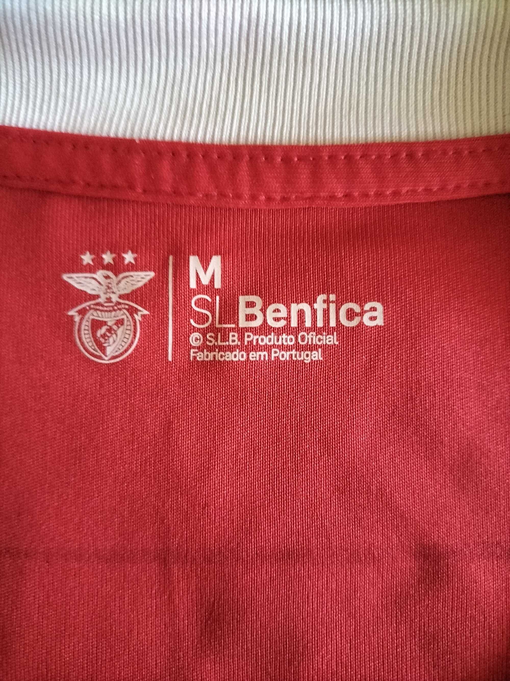 Vendo camisola oficial do Benfica em ótimo estado.