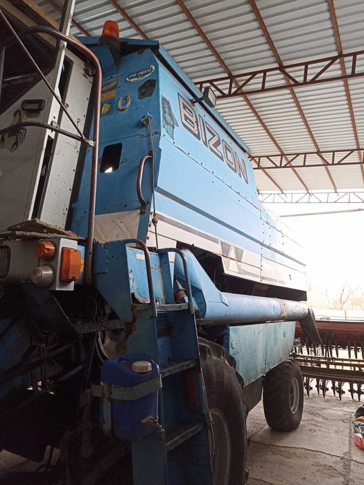 Комбайн Бізон BS-Z110