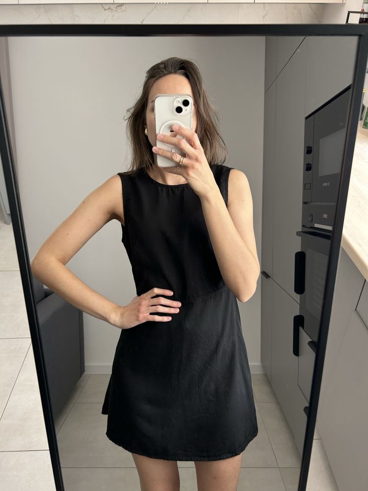 Sukienka mała czarna krótka pull&bear