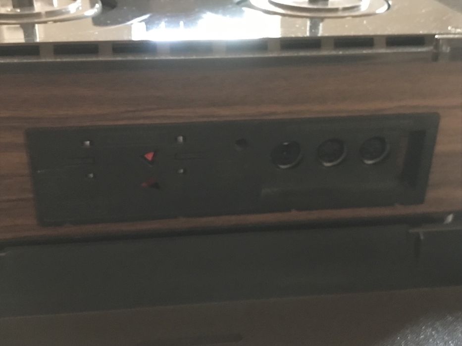 Gravador de fita Grundig TK 145 de luxe