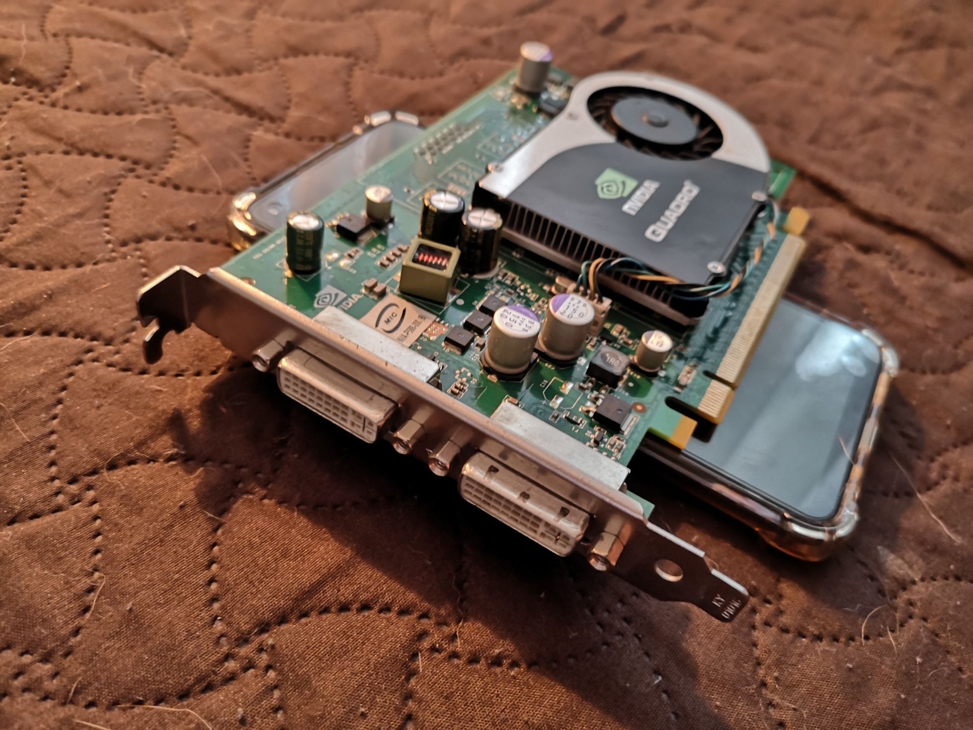 Karta graficzna nVidia quadro FX 370 256 MB PCIE Dual DVI