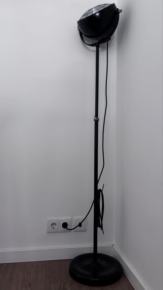 Candeeiro Ikea SVARTNORA