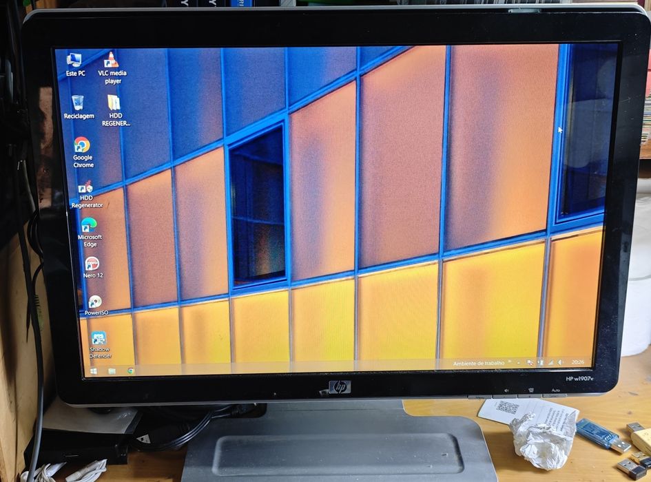Monitor hp w1907v vga com som integrado