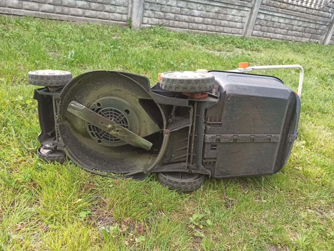Kosiarką elektryczna