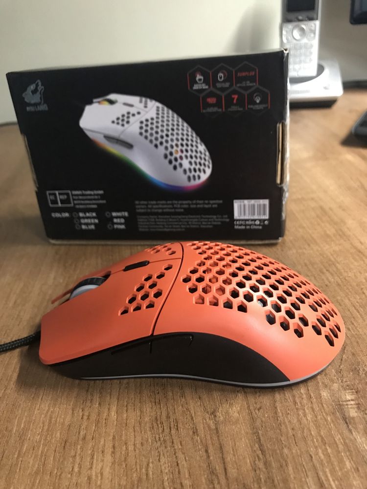 Mysz M1 RGB Lighting, gaming, czerwona, podswietlana - 10 kolorow