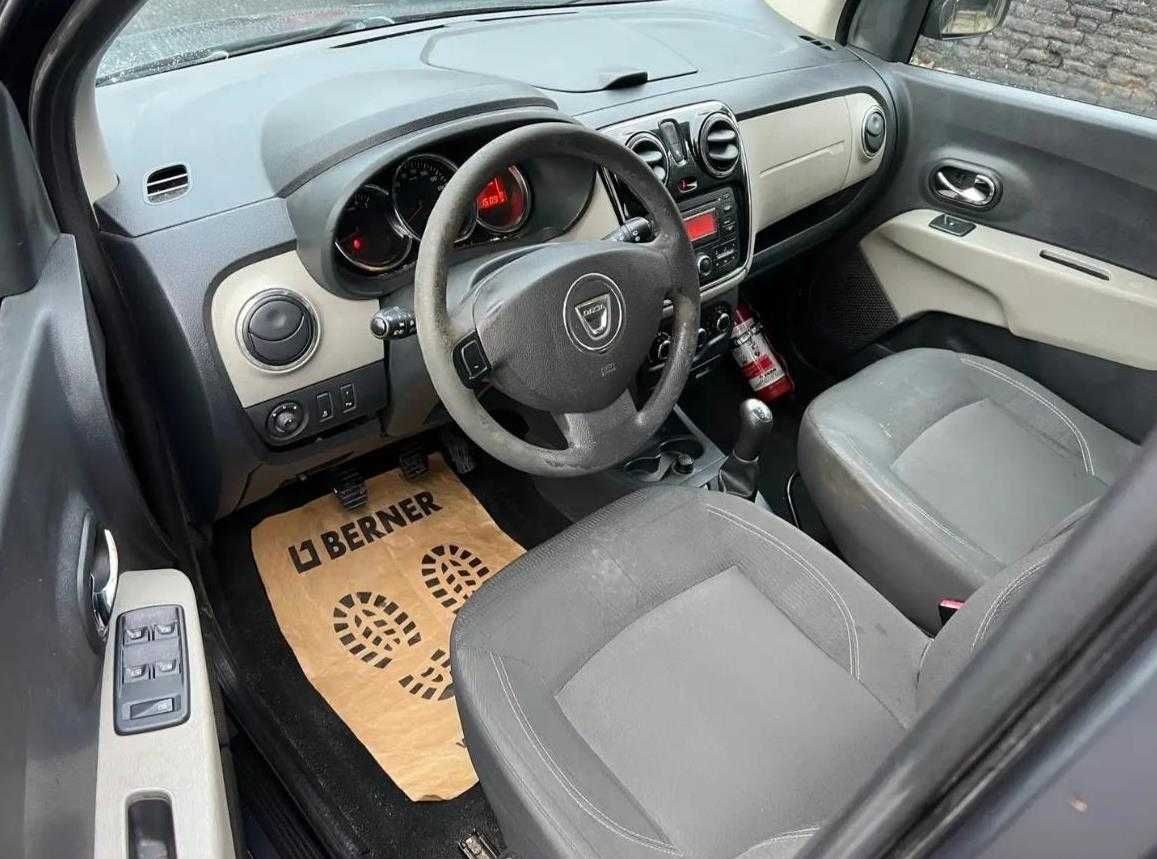 Dacia Lodgy 1.6i 2013 р