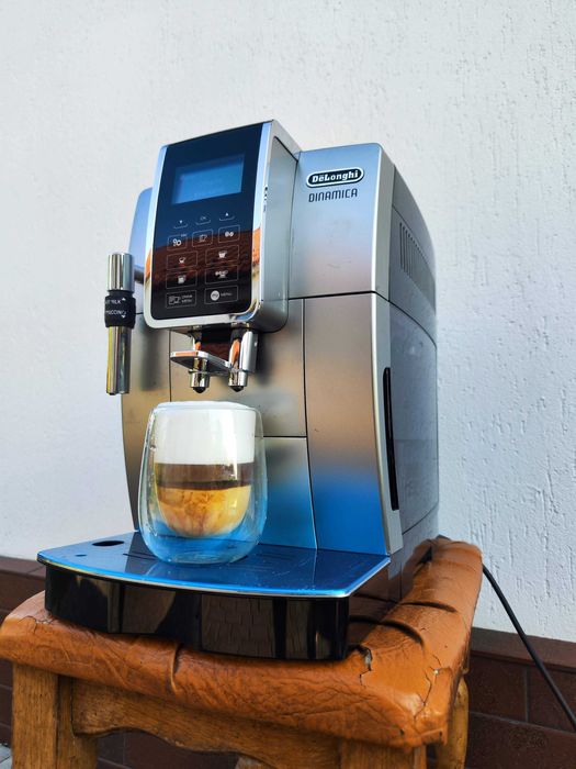 Кавомашина кофемашина DeLonghi Dinamica ECAM 350.35