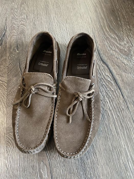 Шкіряні туфлі bata 42