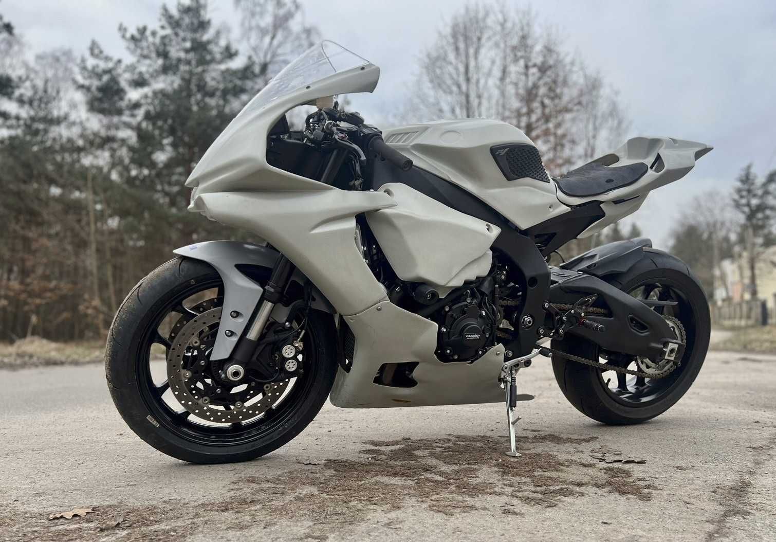 yamaha r1 2021 zbudowana na tor (jeszcze nigdy nie była)