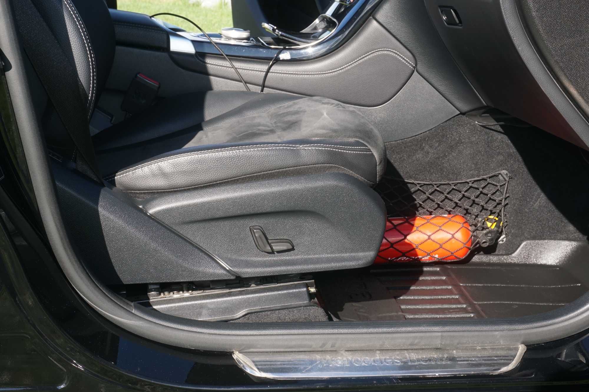 Mercedes GLC 220d 4Matic, garażowany niski przebieg