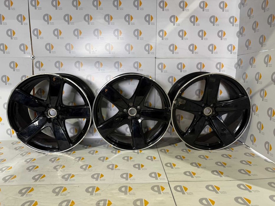 3 jantes porsche Macan Sport Classic II "21"