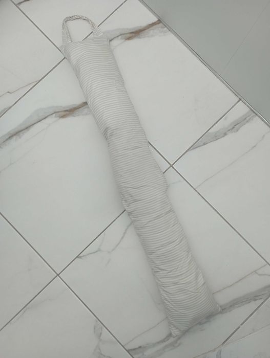 Валик для вікна чи під двері щоб не піддувало