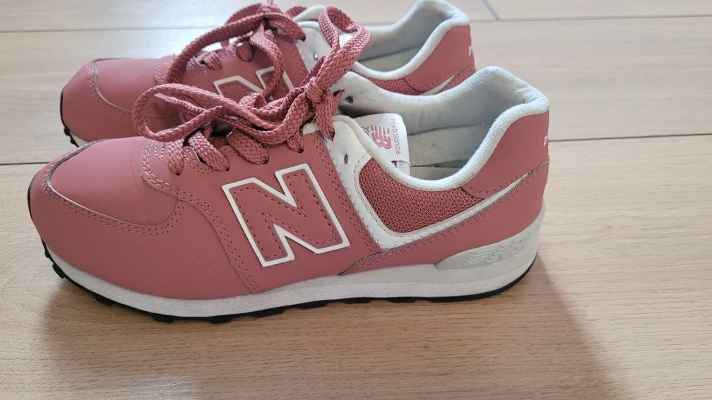 Buty sportowe New Balance rozmiar 35.5