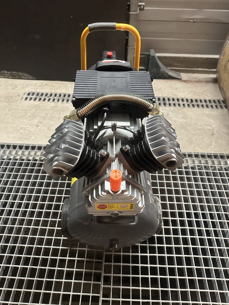 Kompresor   50l  2 tłoki