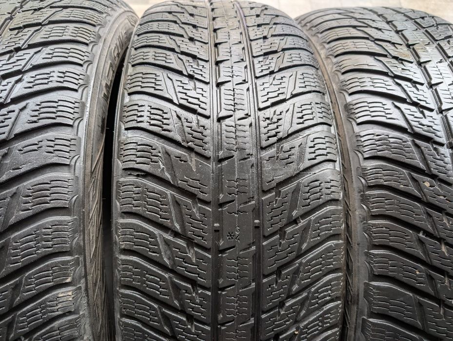Зимняя резина 235/55 R20 Nokian