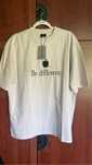 T- shirt  Balenciaga Apple