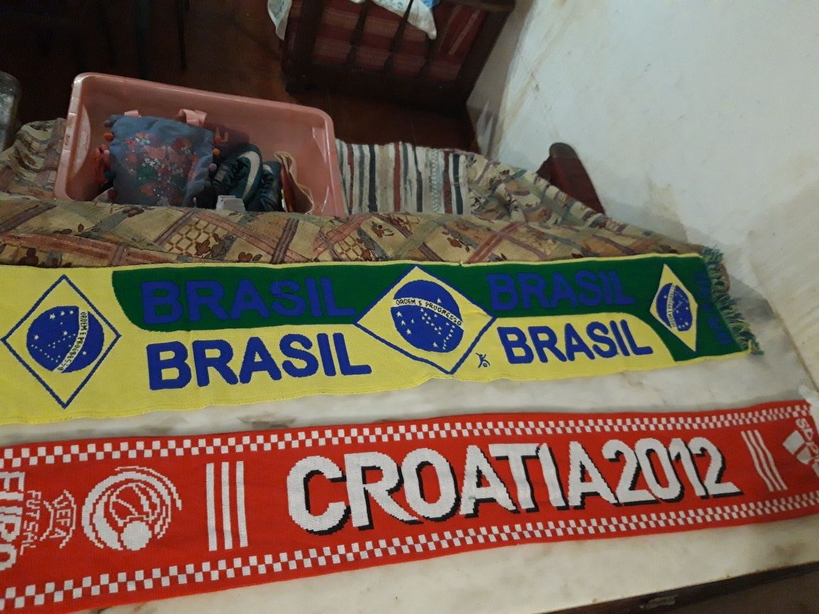 Conjunto de 2 Cachecóis Brasil/Croácia