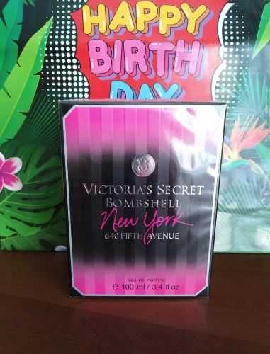 Шикарній женсский парфюм Victoria's Secret Bombshell New Yorк. 100 мл.