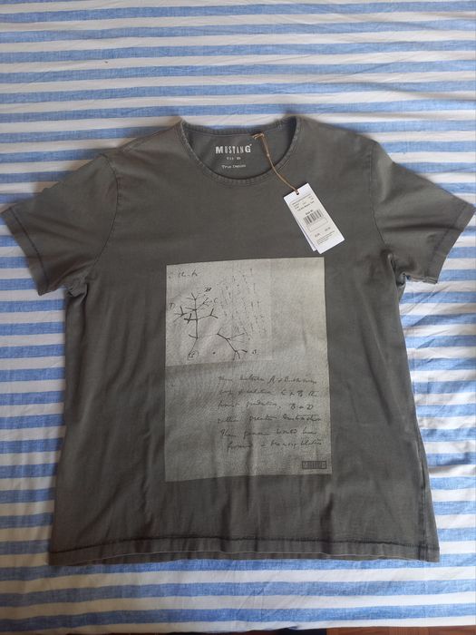 T-Shirt marca Mustang Nova