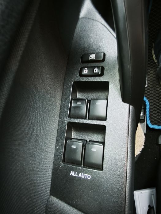 Продам Тойоту Королла