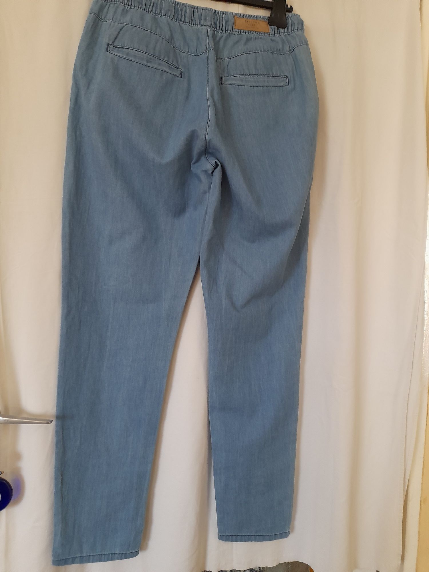 Spodnie damskie cienki jeans Reserved rozmiar 38