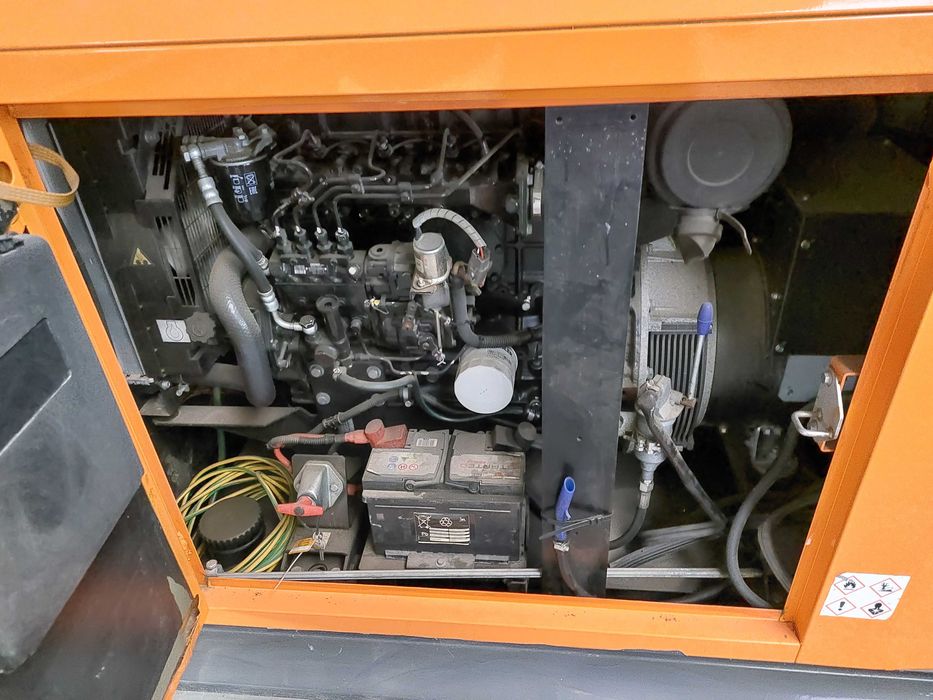 Agregat prądotwórczy SDMO r33 c3